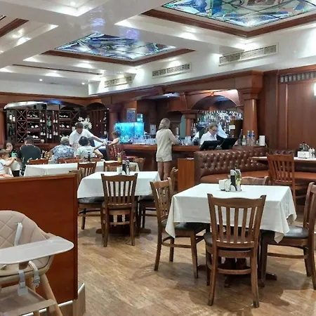 Апартамент Helios Seaview