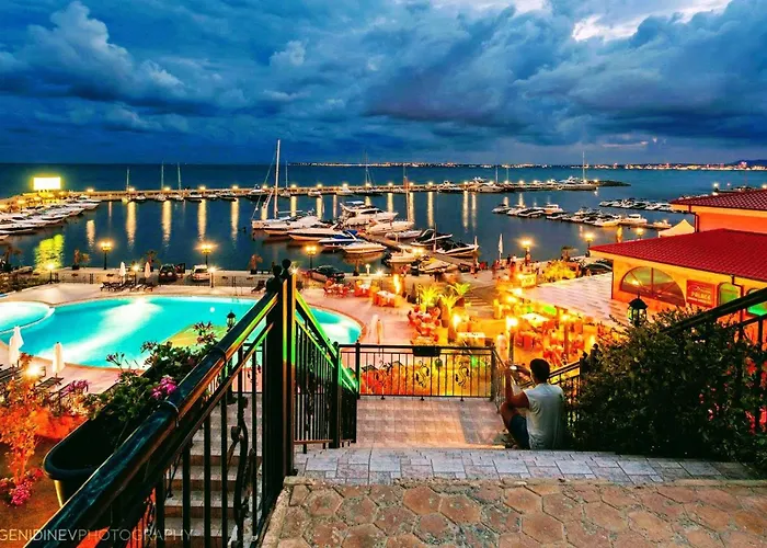 Helios Seaview
